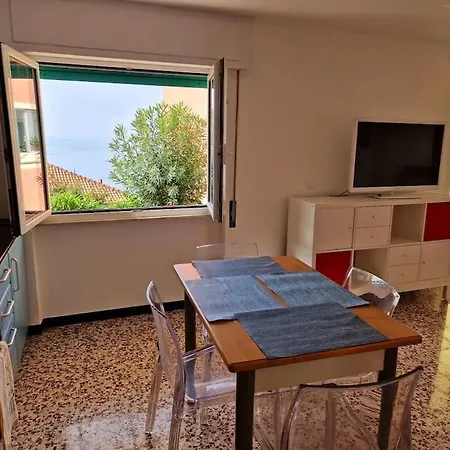 Giardino Panoramico Sul Mare, Un Angolo Di Liguria * كيافاري