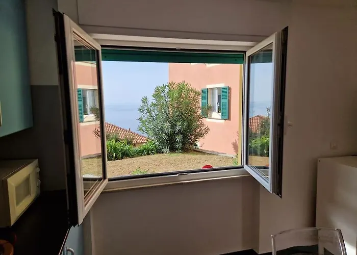 Giardino Panoramico Sul Mare, Un Angolo Di Liguria Chiavari