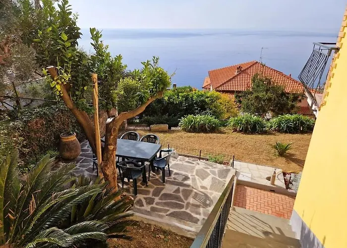 Giardino Panoramico Sul Mare, Un Angolo Di Liguria * Chiavari
