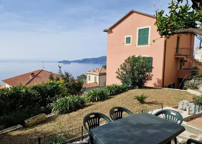 Apartman Giardino Panoramico Sul Mare, Un Angolo Di Liguria